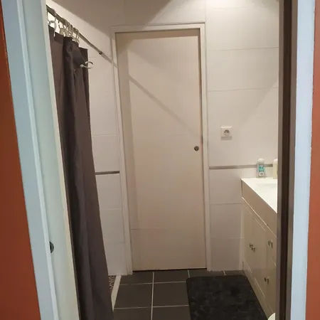 Avec Salle D'eau Et Toilette Privees Homestay *