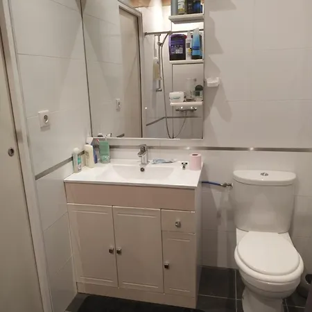 Avec Salle D'eau Et Toilette Privees Homestay Leognan